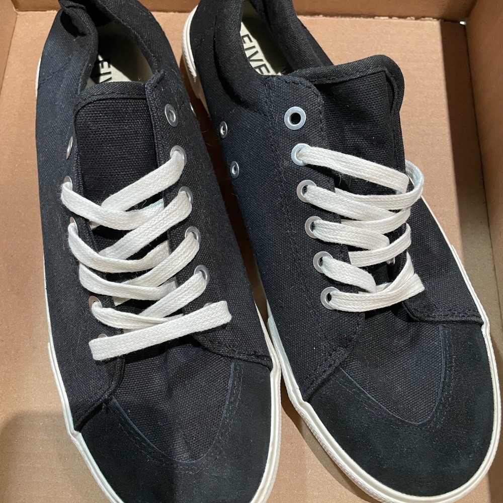 New black Five-Four Shoes